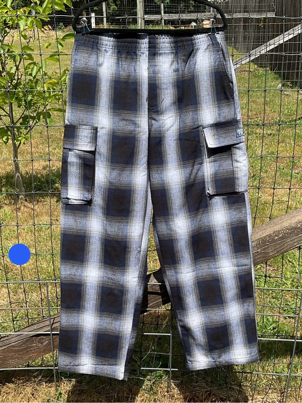 FB County Checker Cargo Pants Plaid Blue Gray Men’s Size Large Elastic Waist